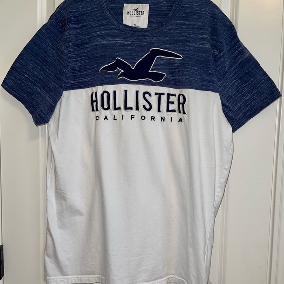 Hollister Other - Hollister crew neck Tshirt